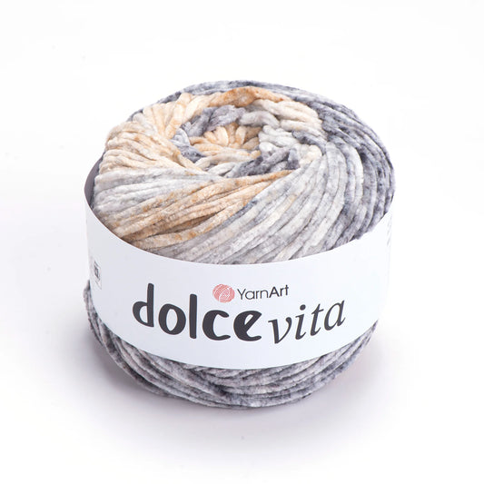 Lana Chenille Dolce Vita de YarnArt – Textura Aterciopelada Premium – 100% Poliéster