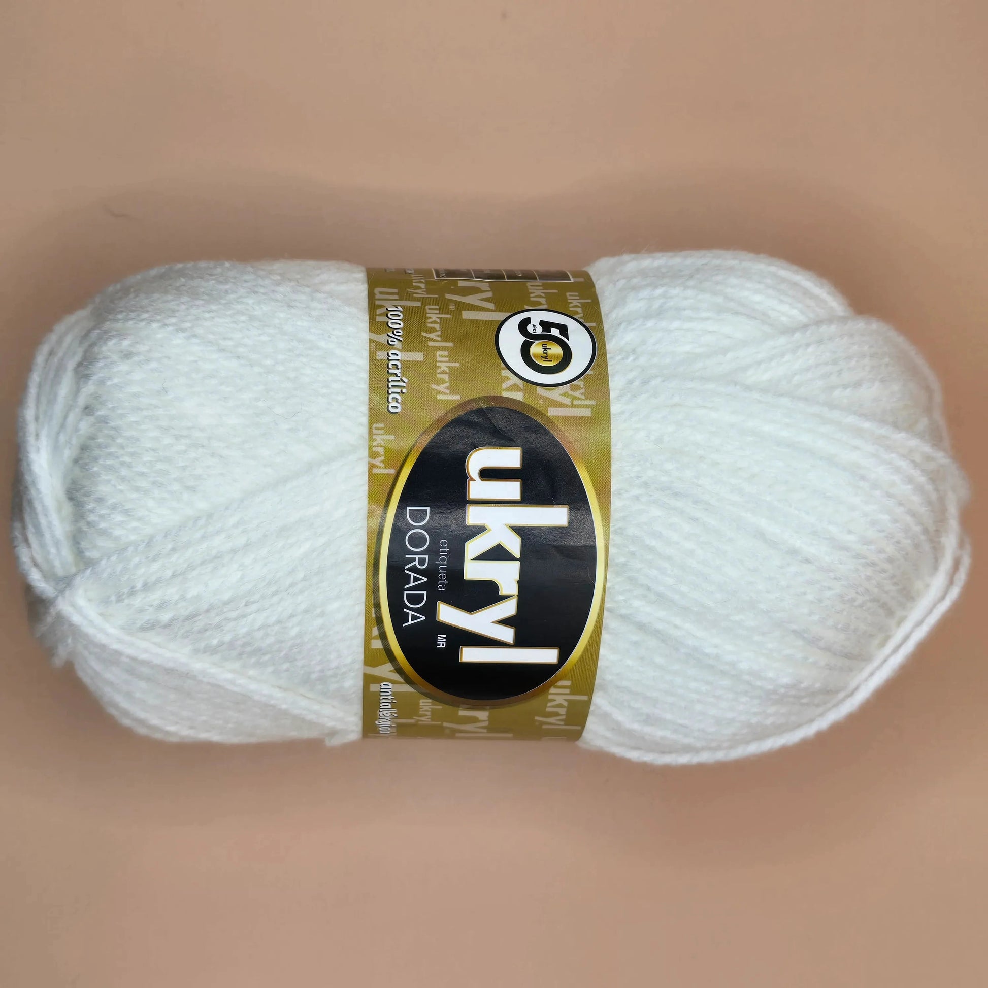 Lana Ukryl Etiqueta Dorada blanca, suave y de alta calidad - La Madeja