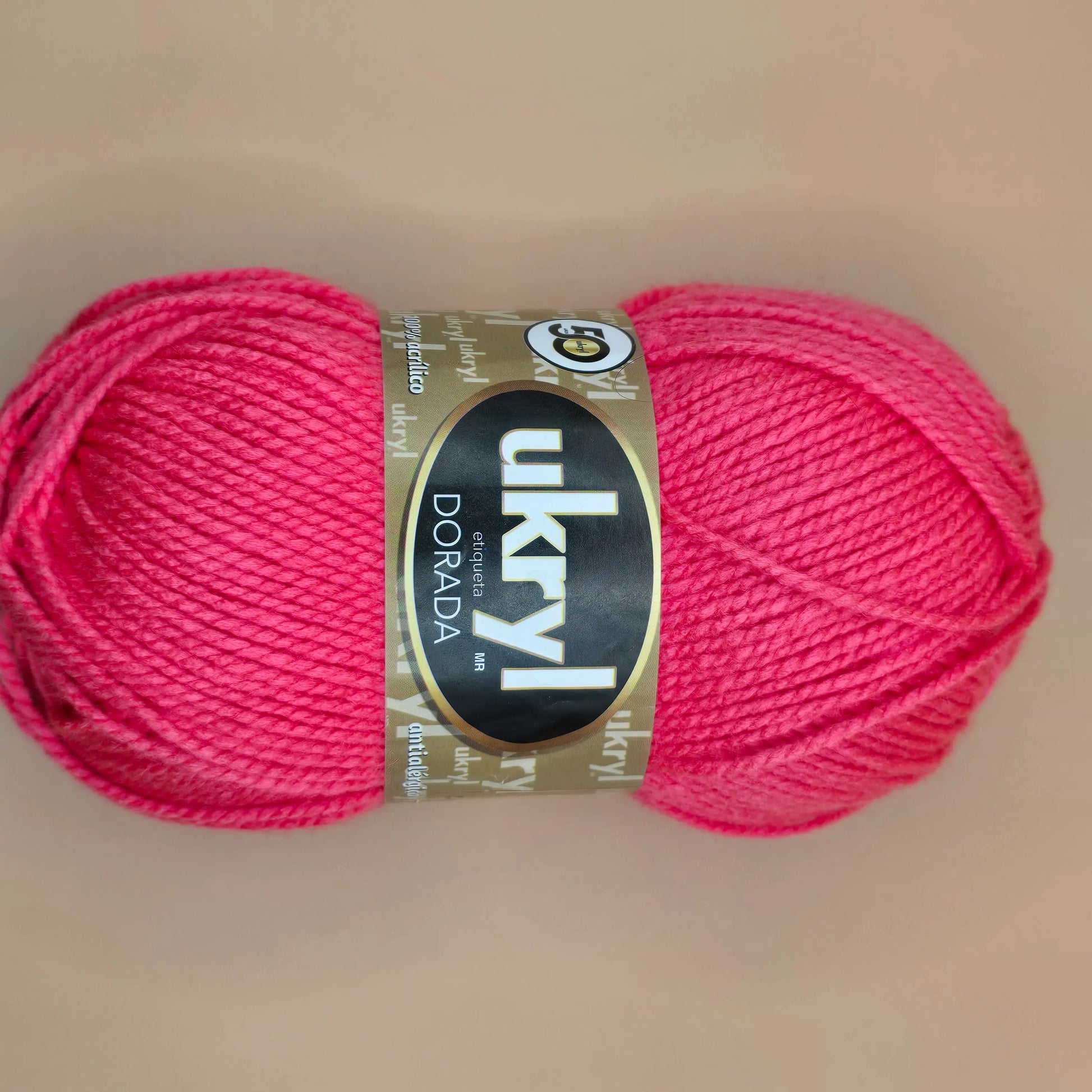 Lana Ukryl Dorada rosa de La Madeja. Suave y alta calidad - La Madeja