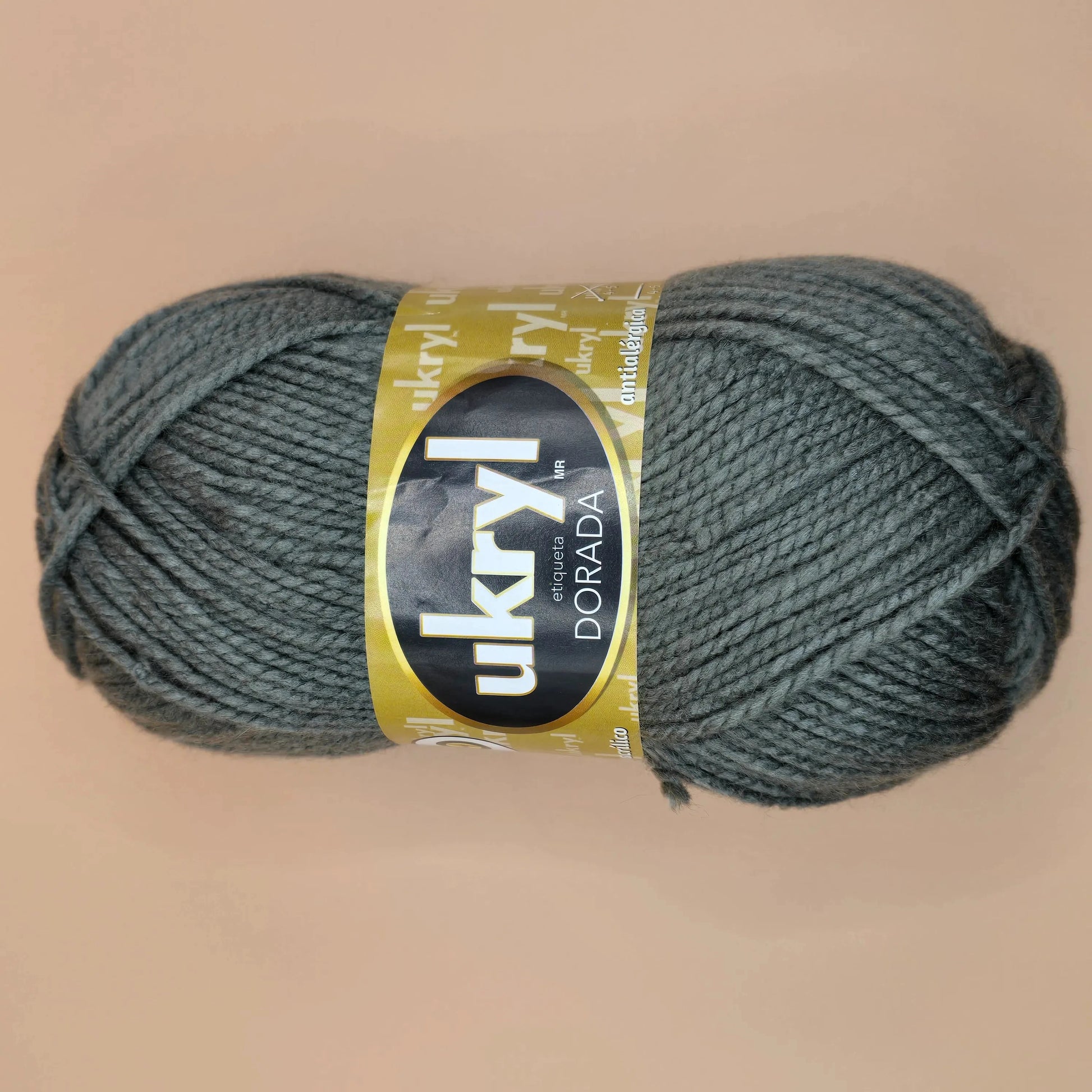 Lana Ukryl Etiqueta Dorada gris, suave y de alta calidad. - La Madeja