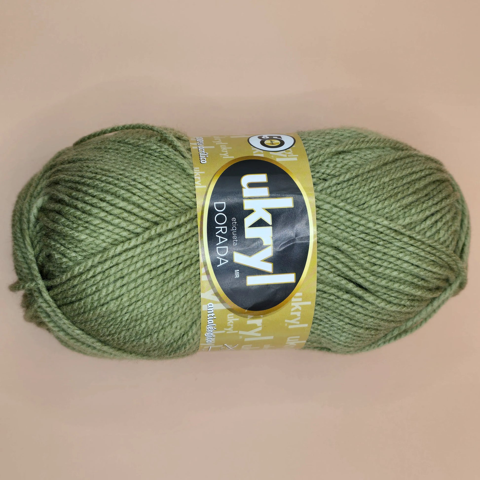 Lana Ukryl Dorada Verde de La Madeja. Suave y de alta calidad - La Madeja