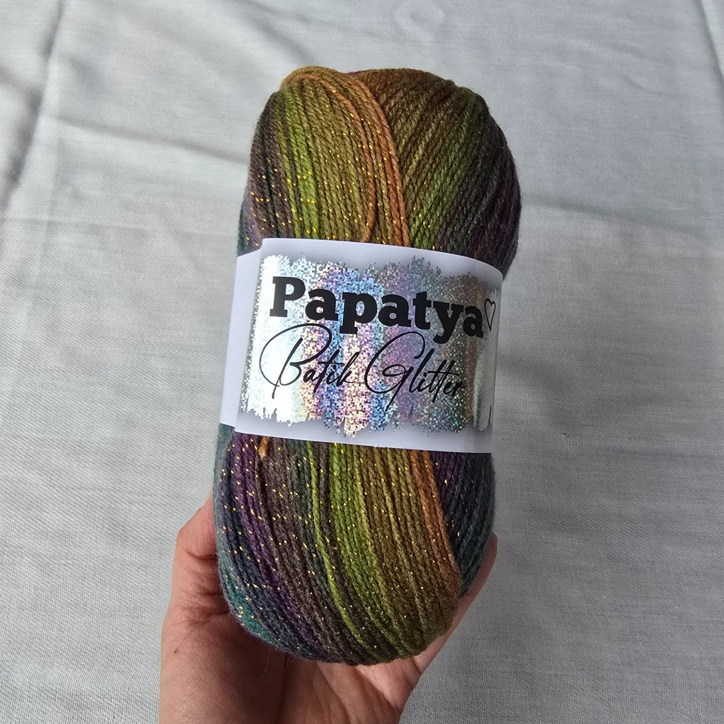 Pack Batik Glitter de Papatya – Lana autorayada con brillo 97 % acrílico / 3 % poliéster.