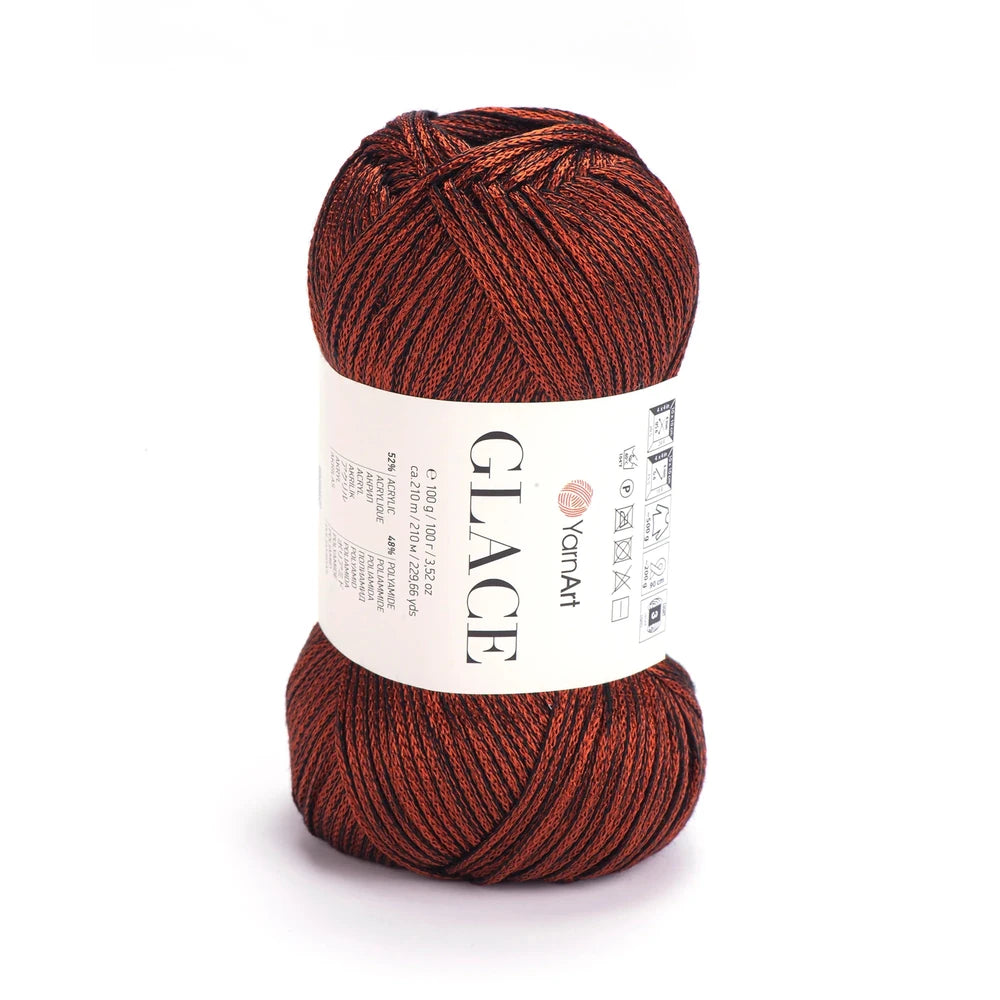 Lana Glace de YarnArt color terracota, hilo con brillo y suavidad.