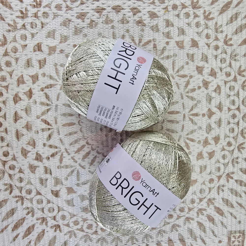Ovillo YarnArt Bright – Dale brillo metálico a tus tejidos de fiesta – 80% Poliamida 20% Metálico - Color YA_BR_120