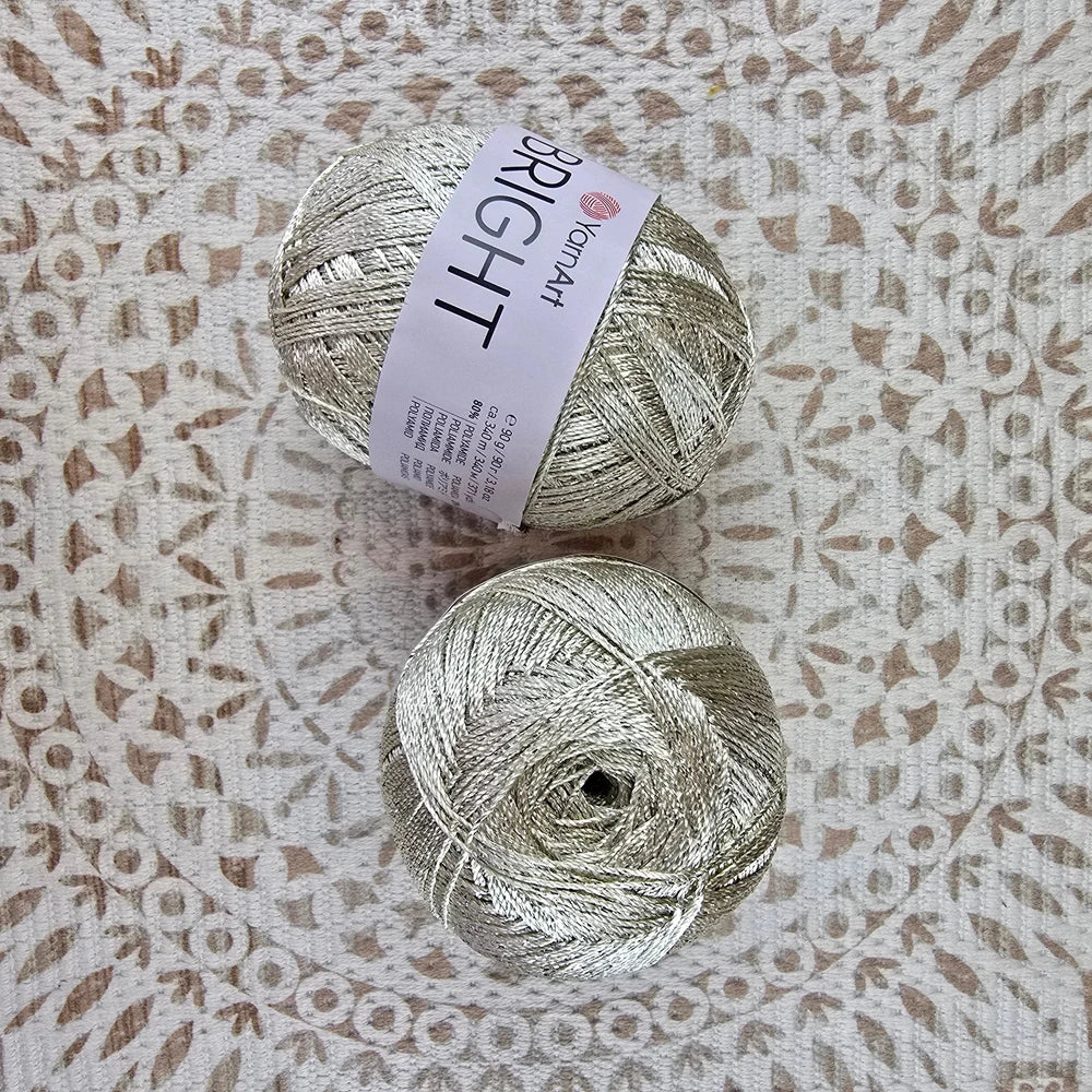 Ovillo YarnArt Bright – Dale brillo metálico a tus tejidos de fiesta – 80% Poliamida 20% Metálico - Color YA_BR_121