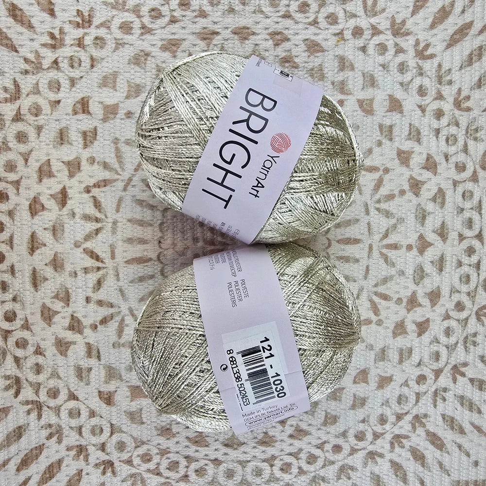Ovillo YarnArt Bright – Dale brillo metálico a tus tejidos de fiesta – 80% Poliamida 20% Metálico - Color YA_BR_121