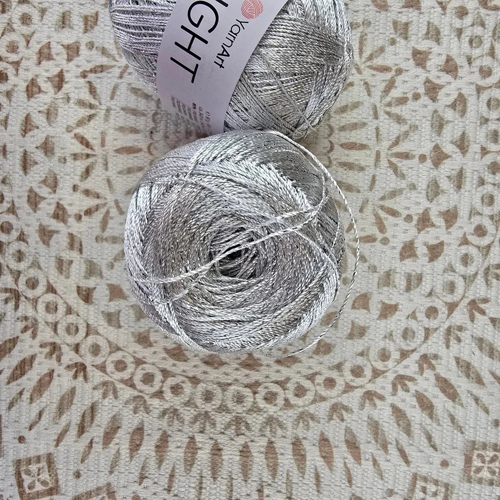 Ovillo YarnArt Bright – Dale brillo metálico a tus tejidos de fiesta – 80% Poliamida 20% Metálico - Color YA_BR_128