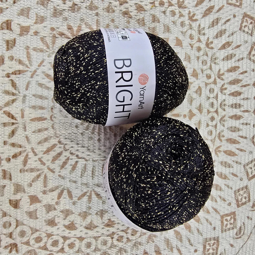 Ovillo YarnArt Bright – Dale brillo metálico a tus tejidos de fiesta – 80% Poliamida 20% Metálico - Color YA_BR_105