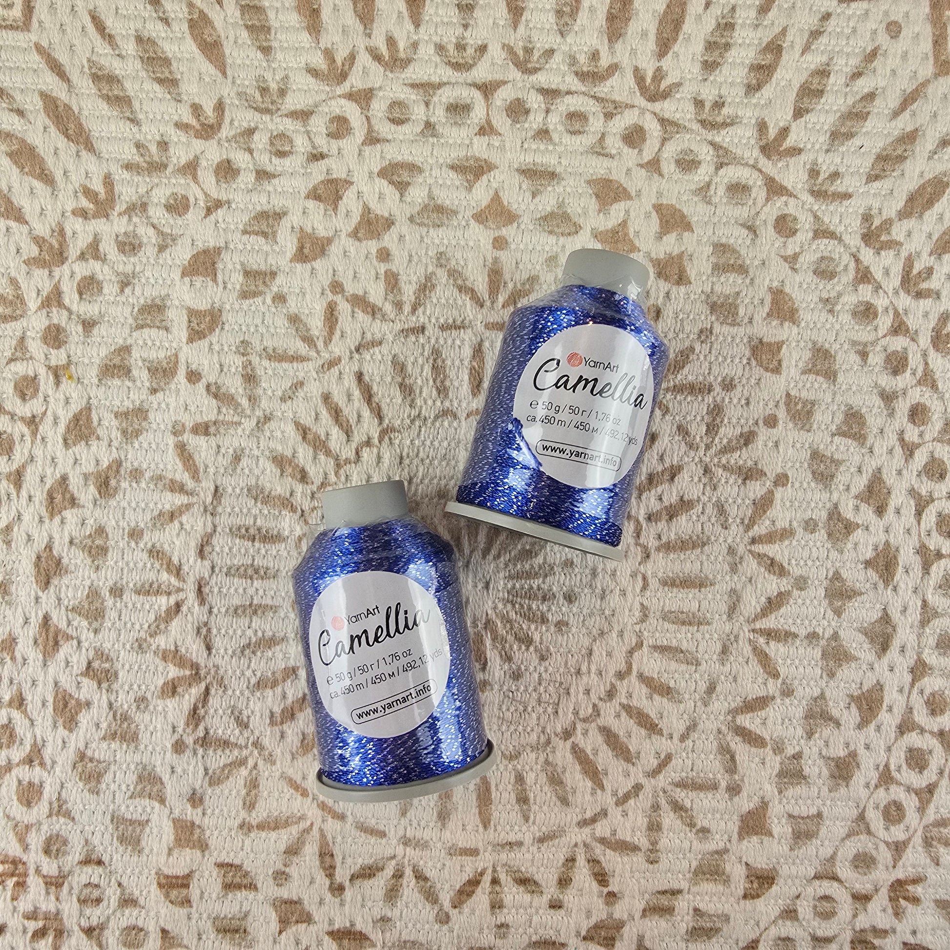 YarnArt Camellia – Hilo Metálico Fino con Brillo para Bordado y Detalles – 91% Poliéster 9% Poliéster Metálico - Color Azul