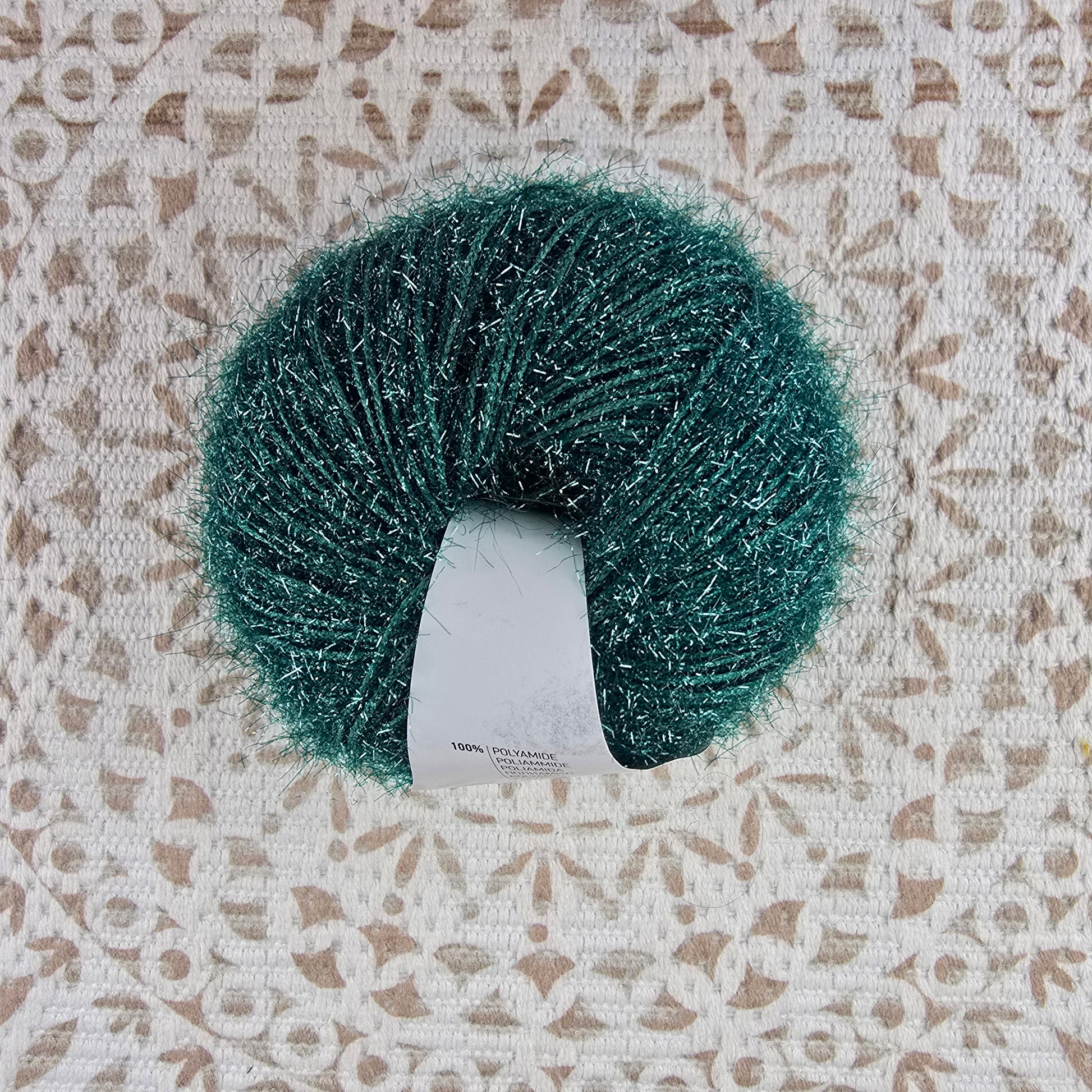 Hilo Christmas de YarnArt - Color Verde