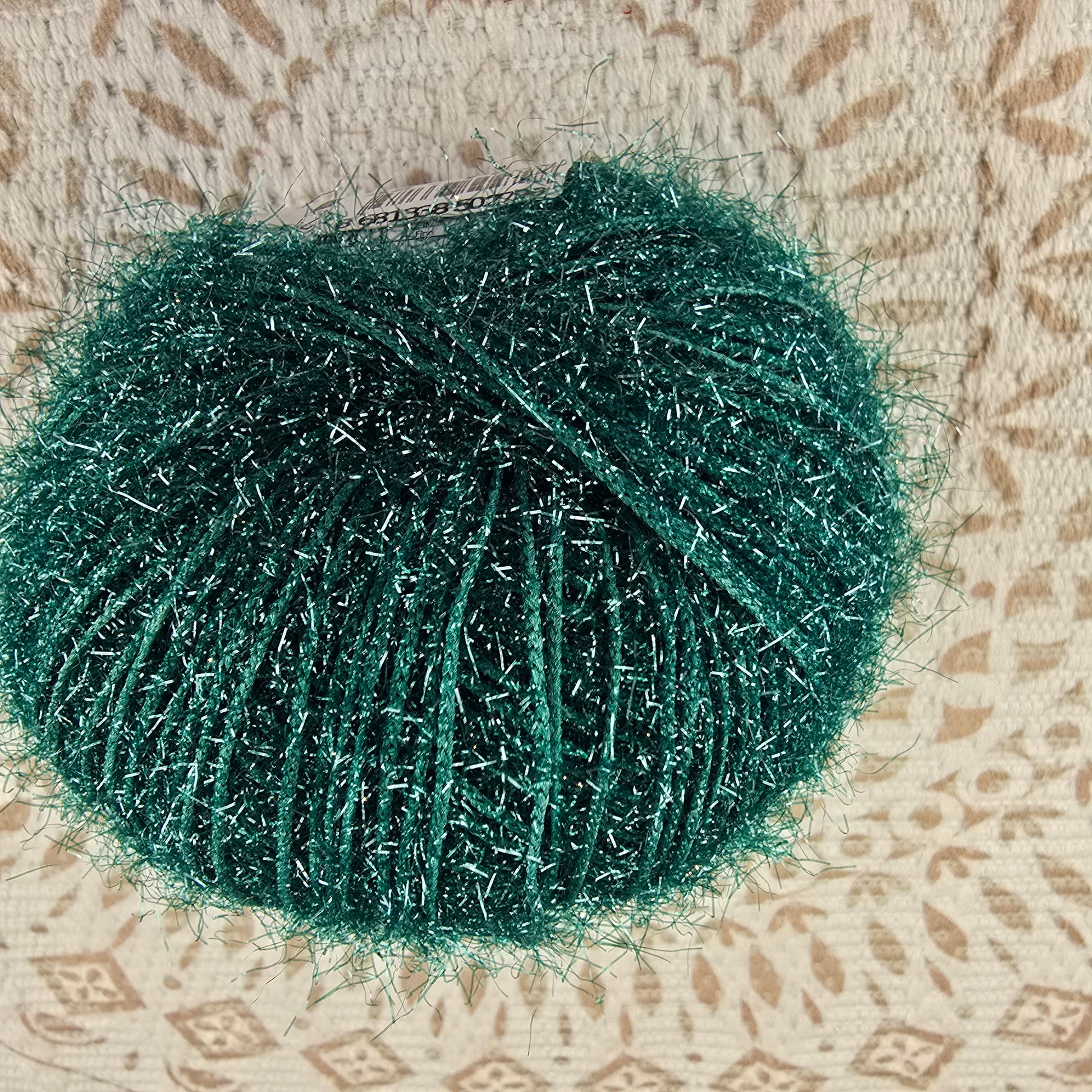 Hilo Christmas de YarnArt - Color Verde