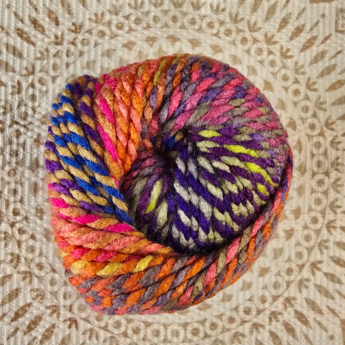 Confetti de Papatya – Ovillo Aran 100g – 100% Acrílico - Color 11_Magenta
