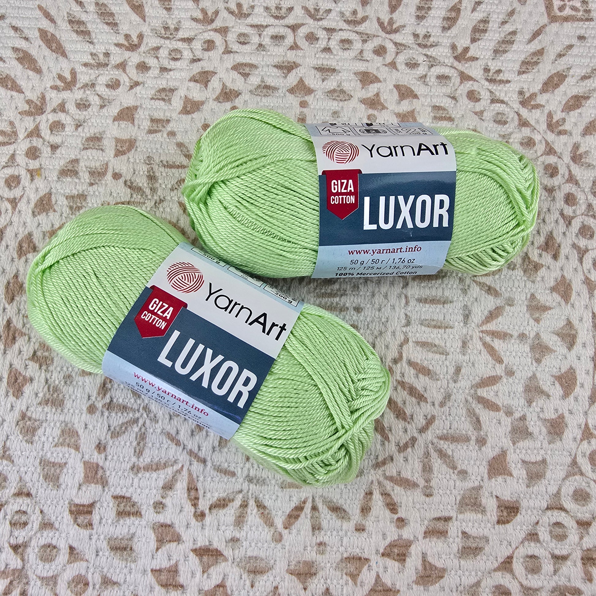Ovillo de hilo YarnArt Luxor Giza Cotton 100% algodón mercerizado color verde pistacho, ideal para tejer y crochet.