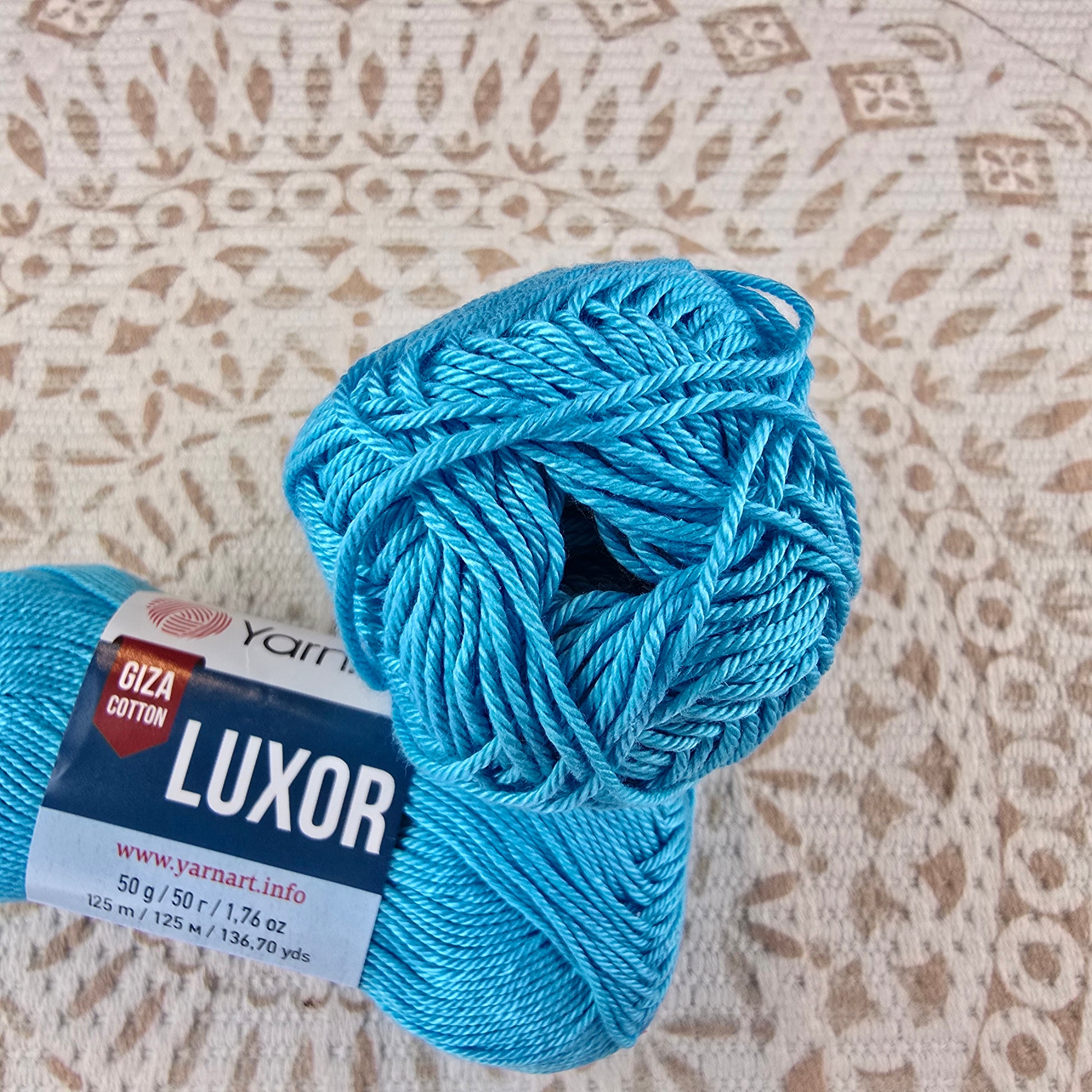 Ovillo de hilo YarnArt Luxor Giza Cotton 100% algodón mercerizado color turquesa celeste, ideal para tejer y crochet.