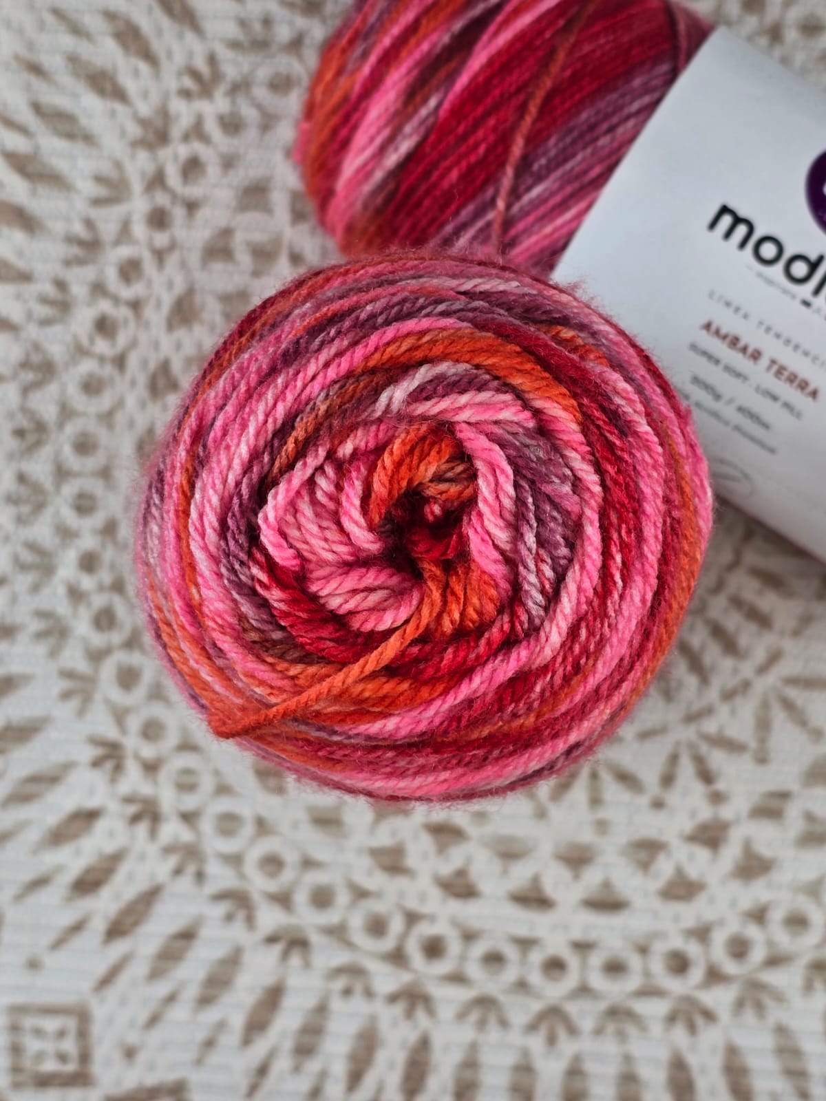Lana Ámbar Terra Matizada 200 g Low Pilling - Color 1