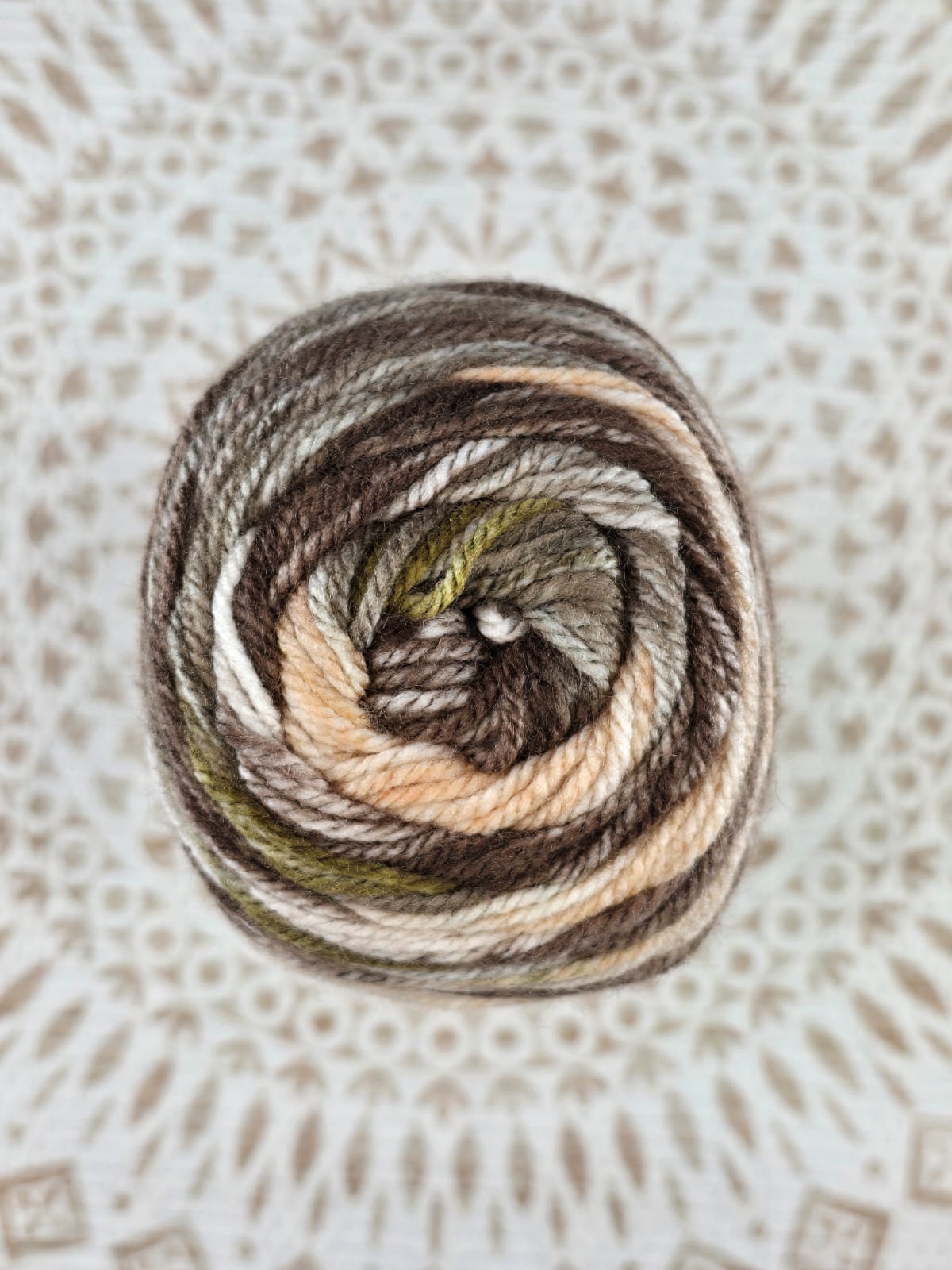 Lana Ámbar Terra Matizada 200 g Low Pilling - Color 2