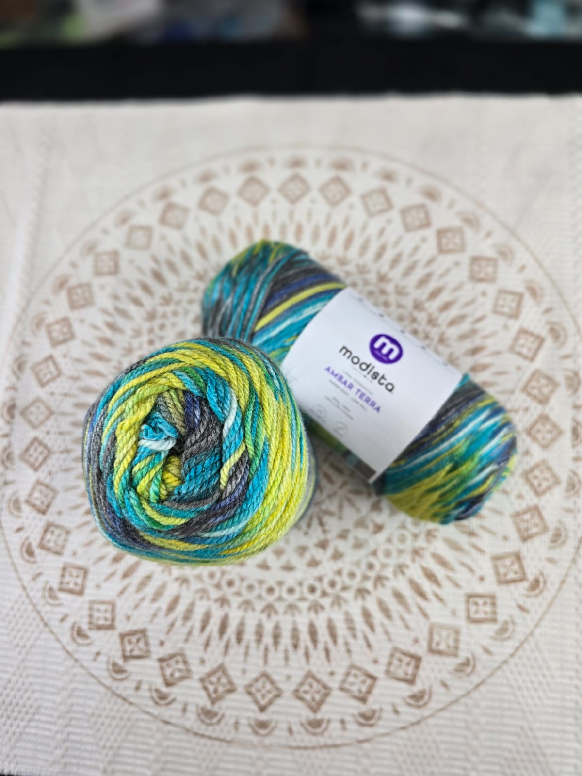 Lana Ámbar Terra Matizada 200 g Low Pilling - Color 30