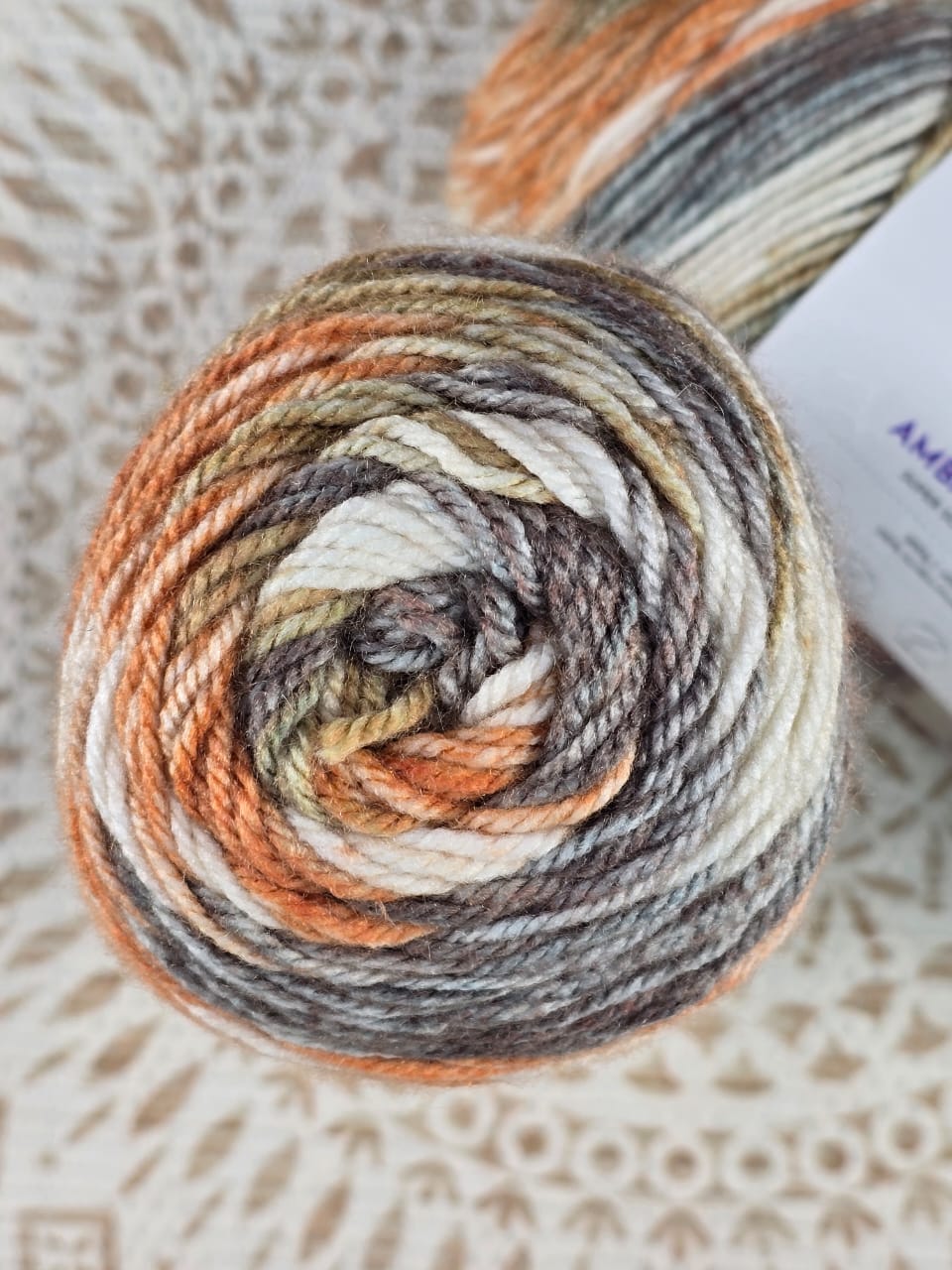 Lana Ámbar Terra Matizada 200 g Low Pilling - Color 31