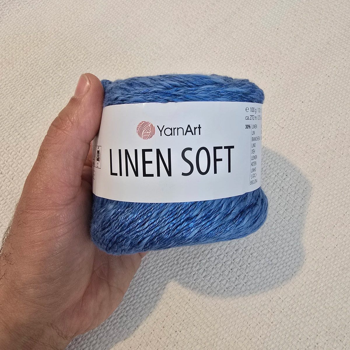 Linen Soft de YarnArt – Ovillo Fresco con Caída Natural 100g – 30% Lino 36% Viscosa 34% Algodón - Color Azul