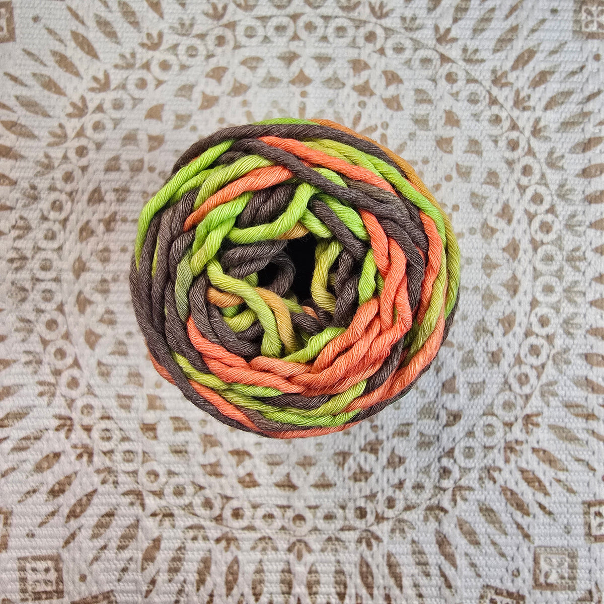 Macramé Estampado de Reginella – Hilo Grueso Multicolor 50% Algodón 50% Poliéster 200g - Color 917
