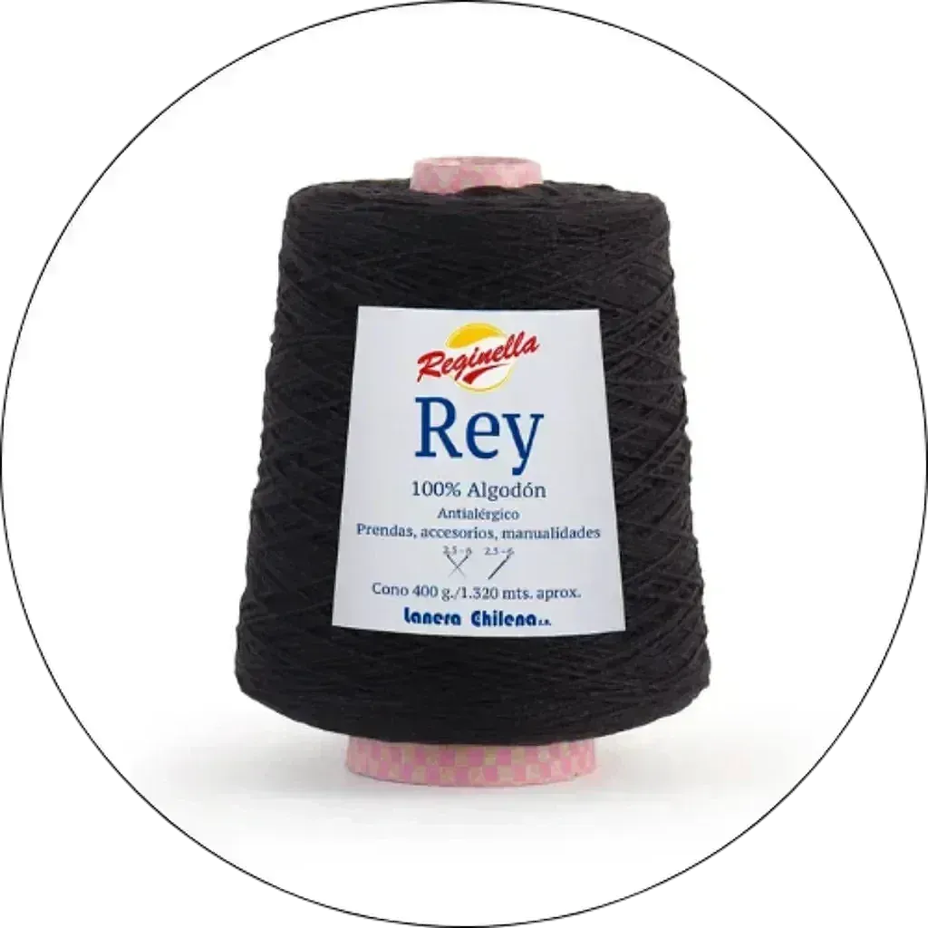 Cono grande de hilo de algodón 100% marca Reginella Rey, color negro, ideal para tejer y manualidades.