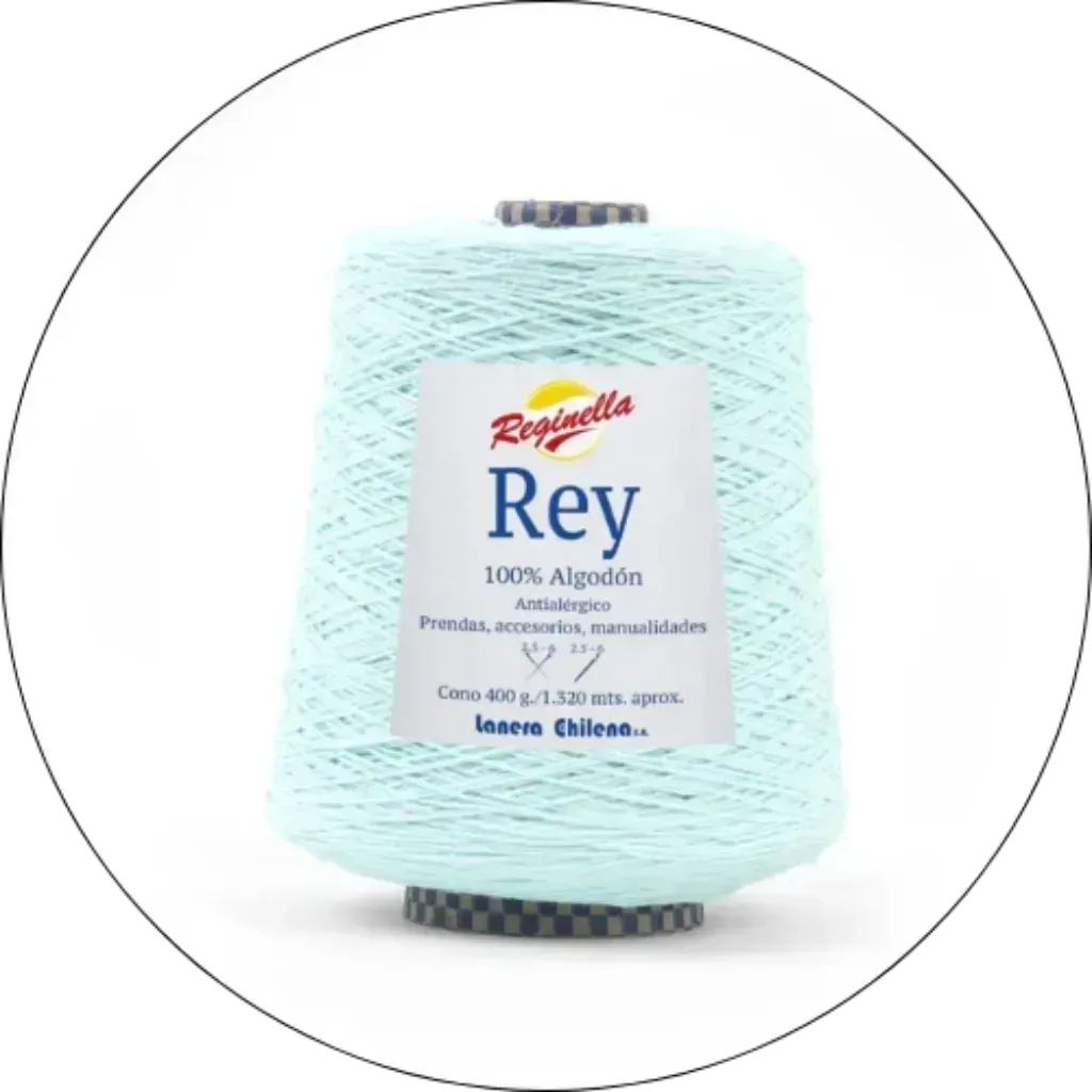 Cono de algodon Reginella Rey 100% antialergico, color celeste, ideal para tejer prendas y manualidades.