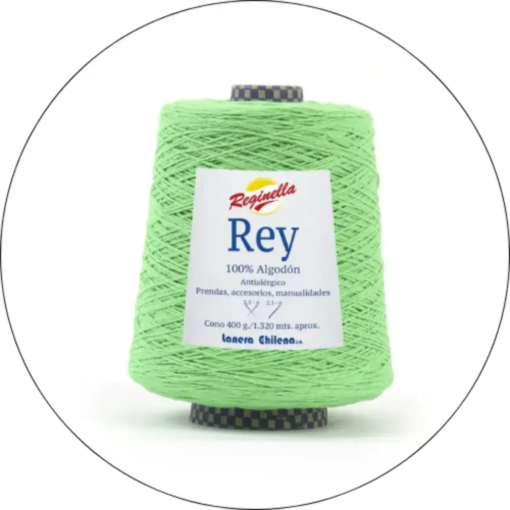 Cono grande de hilo Reginella Rey 100% algodón antialérgico, color verde claro, ideal para tejer prendas y manualidades.