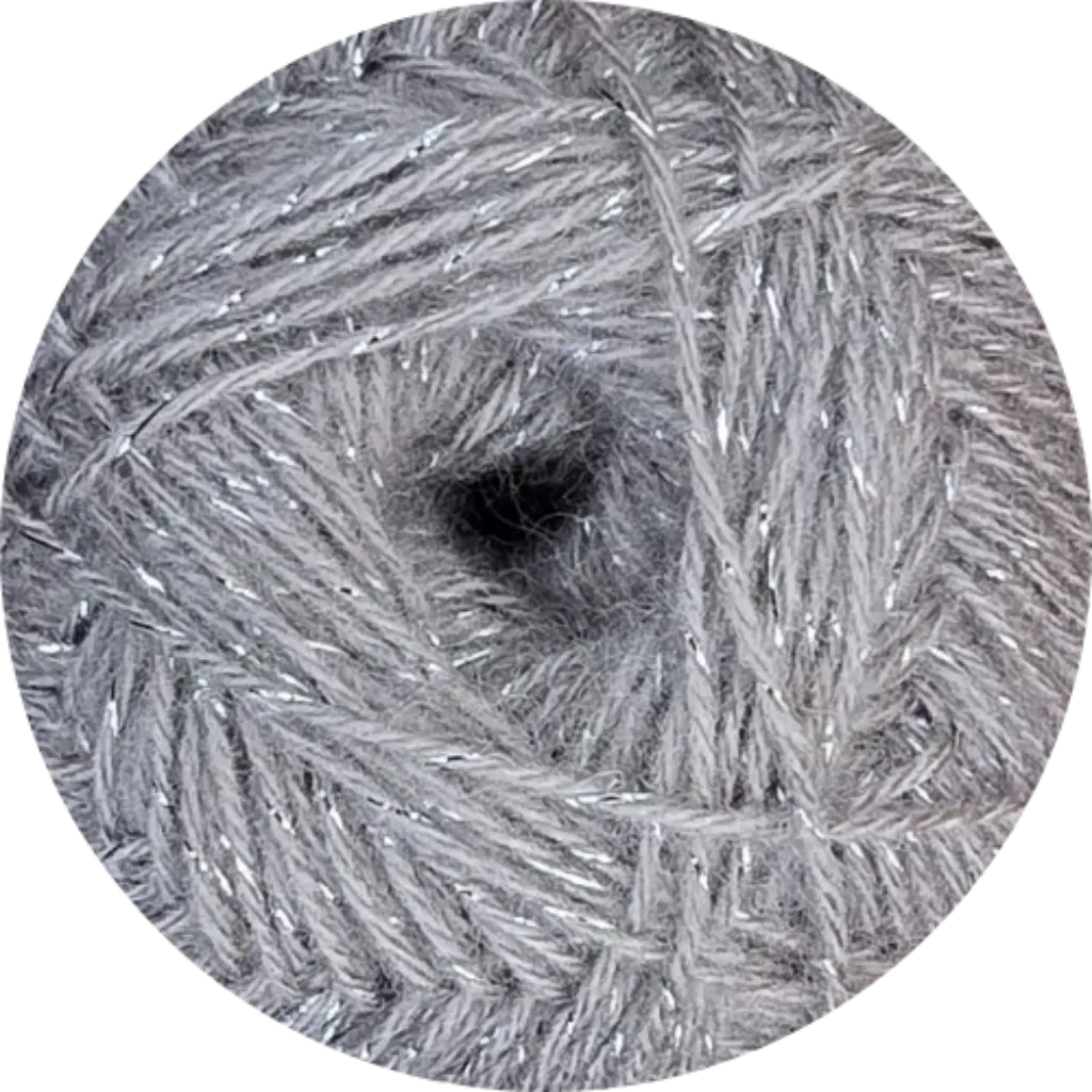Ovillo de lana gris con hebras plateadas brillantes, mezcla de acrílico y lana Alize Angora Gold Simli para tejer.