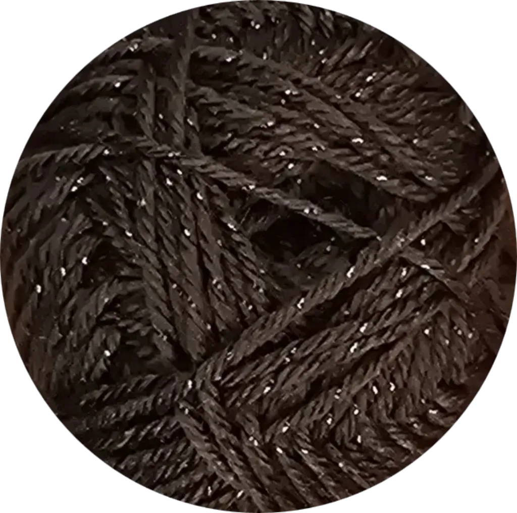 Ovillo de lana acrilico brillante y lurex color cafe oscuro, con destellos plateados. Ideal para tejer en invierno.