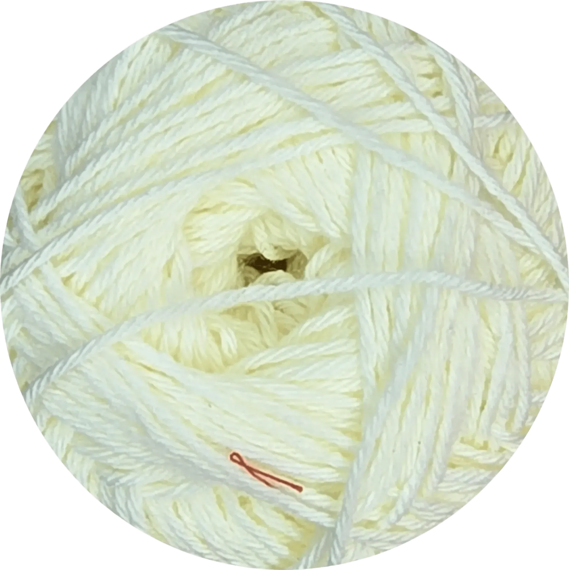 Ovillo de lana Baby Soft Ukryl, 100% microfibra ultra suave, color crema, ideal para ropa de bebé y tejidos delicados.