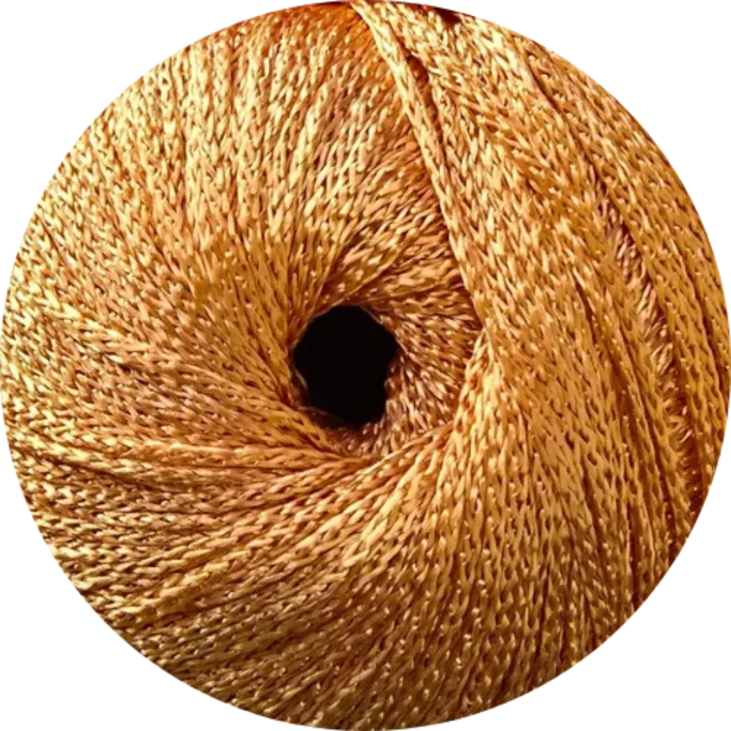 Ovillo de hilado 100% viscosa color oro con brillo sedoso, textura trenzada y apariencia metálica.
