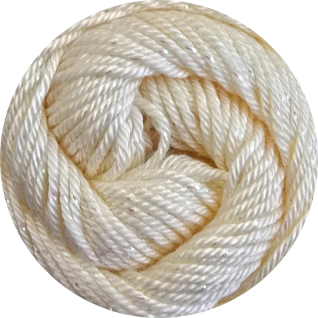 Ovillo de hilo Kartopu Lotus Lux color blanco perla con microfibra brillante de lujo para tejer.