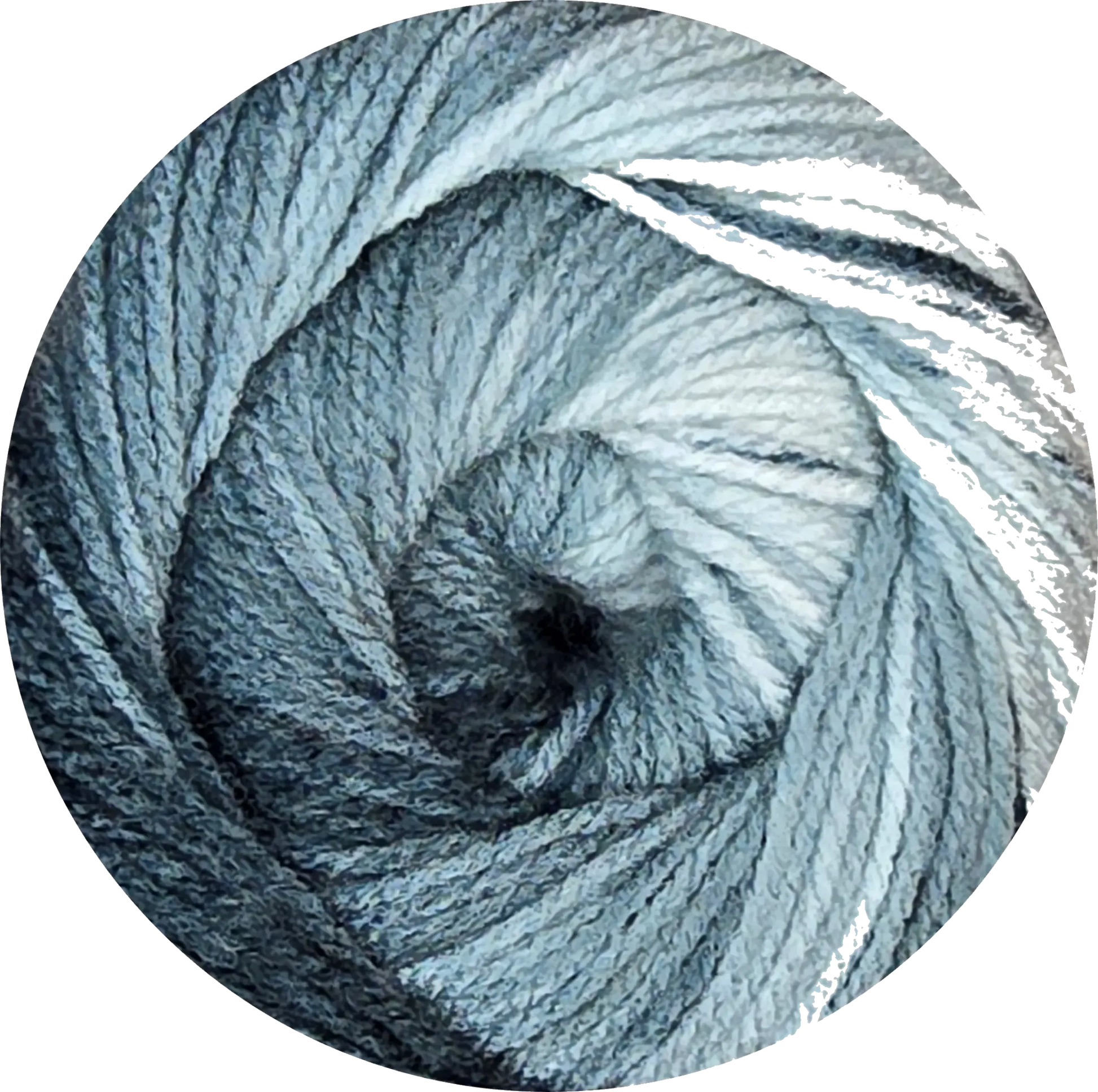 Ovillo de lana acrílica Petunia Boom Batik, tonos azul grisáceo y blanco que simulan una noche tormentosa, suave.