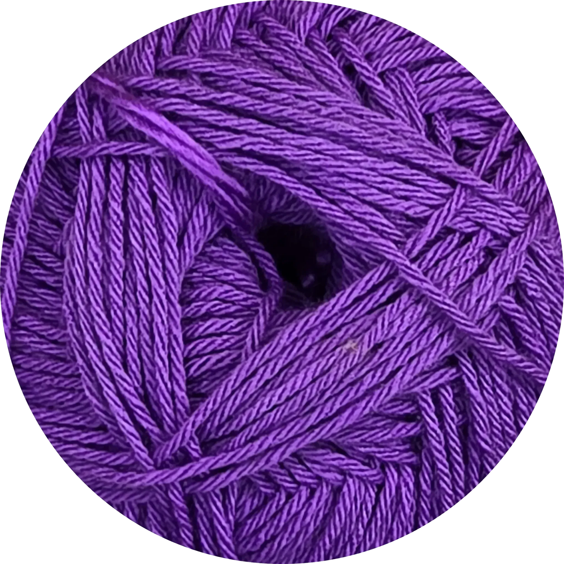 Ovillo de lana de microfibra premium ultra suave color violeta intenso para bebés, ideal para proyectos de tejido y crochet.