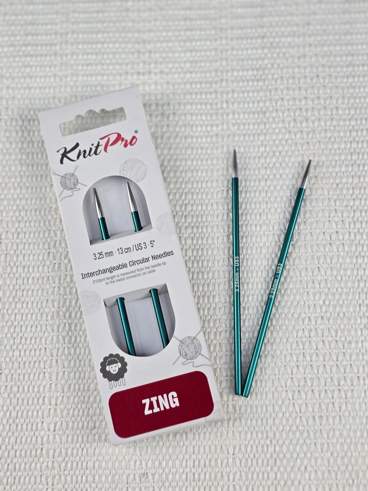 Detalle de los palillos intercambiables Knit Pro Zing 3.25 mm (US3).