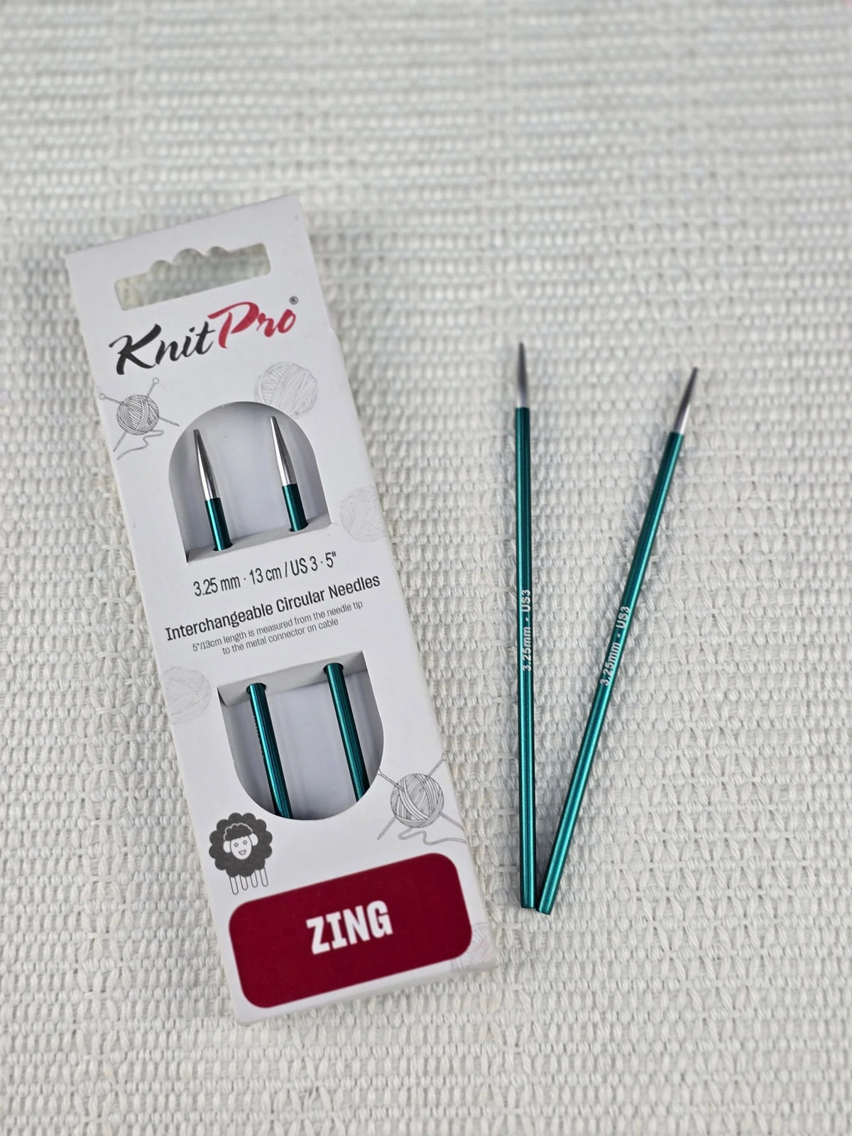 Detalle de los palillos intercambiables Knit Pro Zing 3.25 mm (US3).