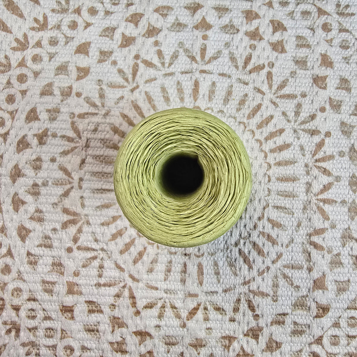 Papiro de YarnArt - 100% Fibra de Papel para Tejer y Manualidades - Color Verde_Limon_1303