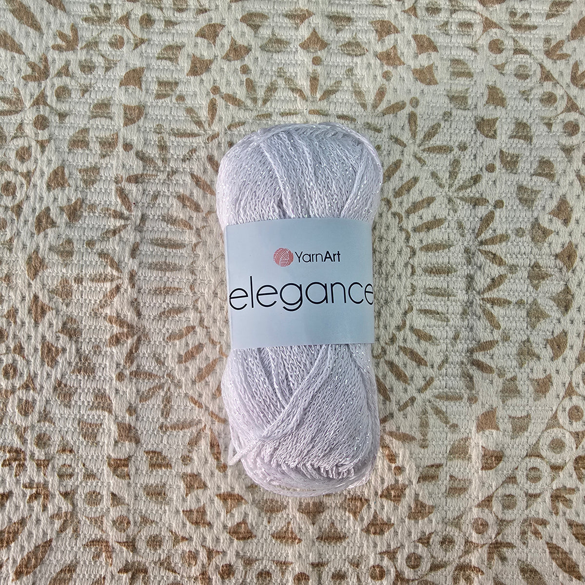 Elegance de YarnArt - Color Blanco