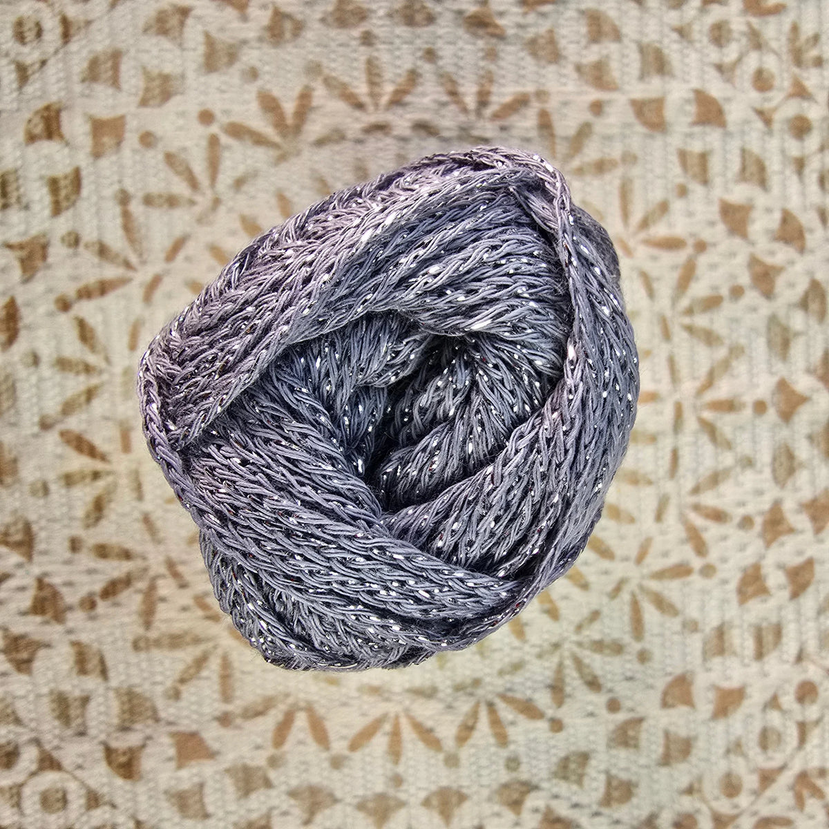 Elegance de YarnArt - Color Gris