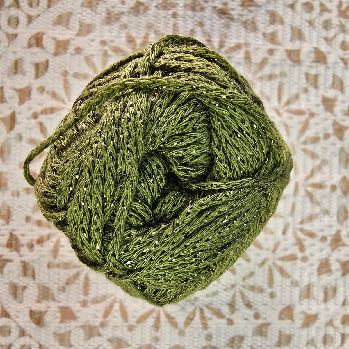 Elegance de YarnArt - Color Verde